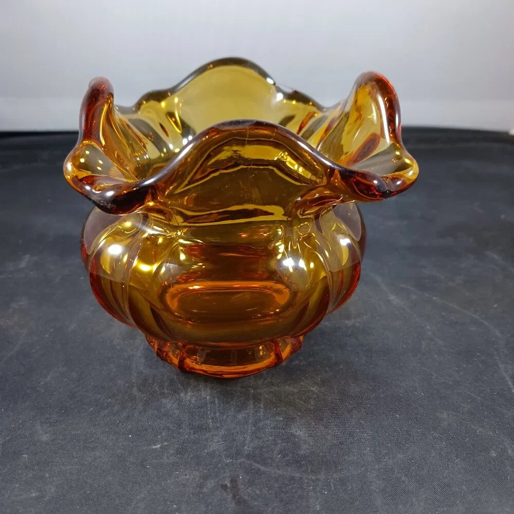 Fenton 1960's Art Glass Ruffled Rose Bowl Vase in Colonial Amber